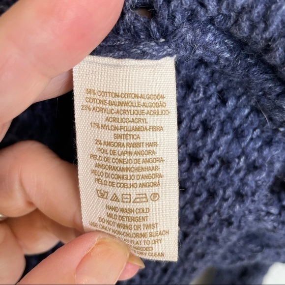 Free People Navy Crochet Oversized Sweater Mock Turtleneck Knitted Cable Size XS - Picture 13 of 13